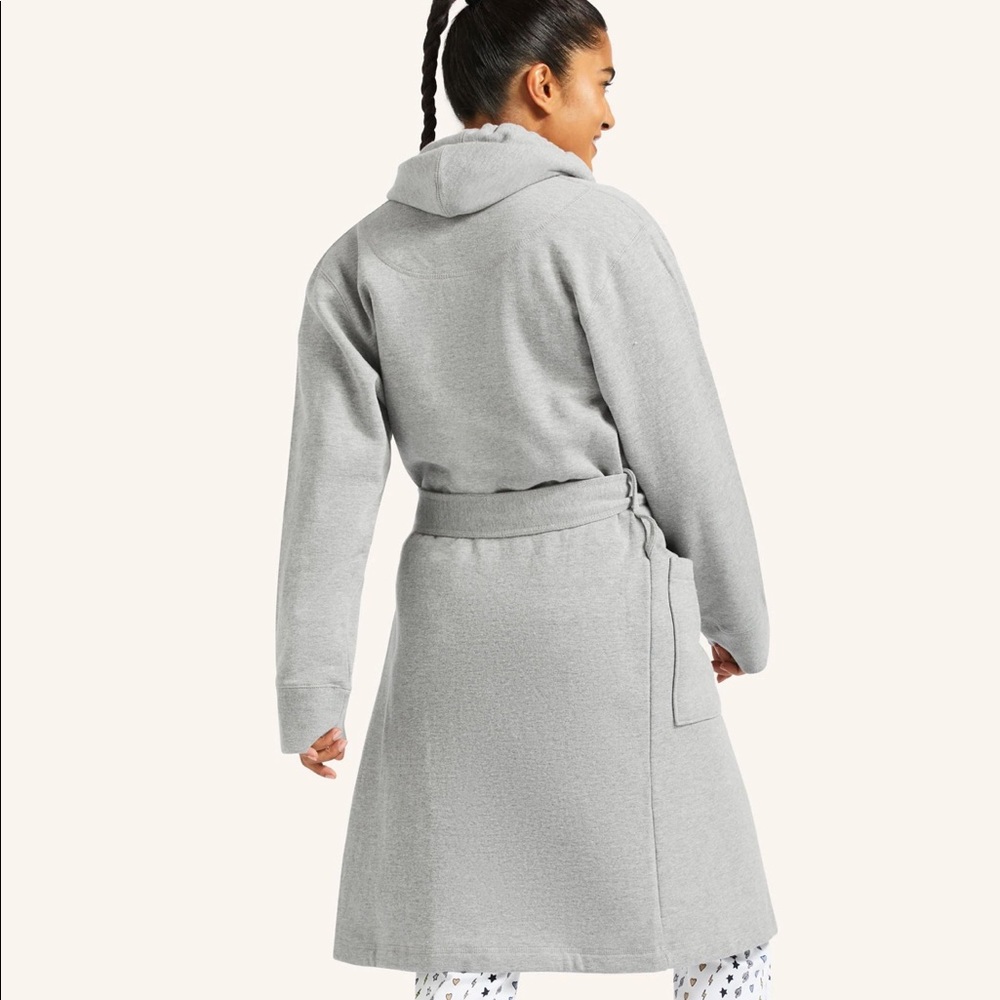 Peloton Robe - Picture 3 of 3
